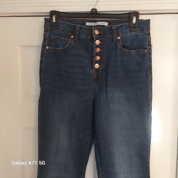 Celebrity Pink Flare Jeans 5/27 - Picture 3 of 9
